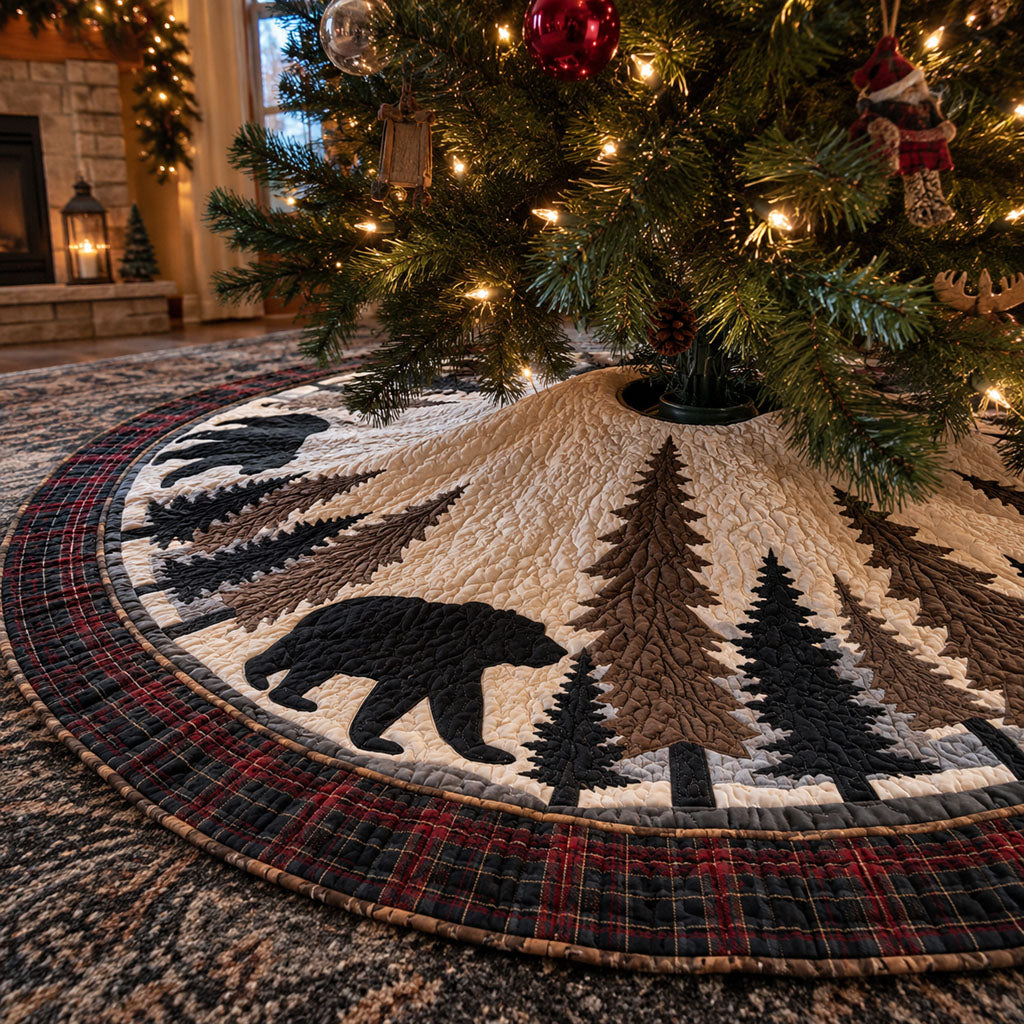 TIMBERLINE | CREAM BEAR AND PLAID CHRISTMAS TREE SKIRT